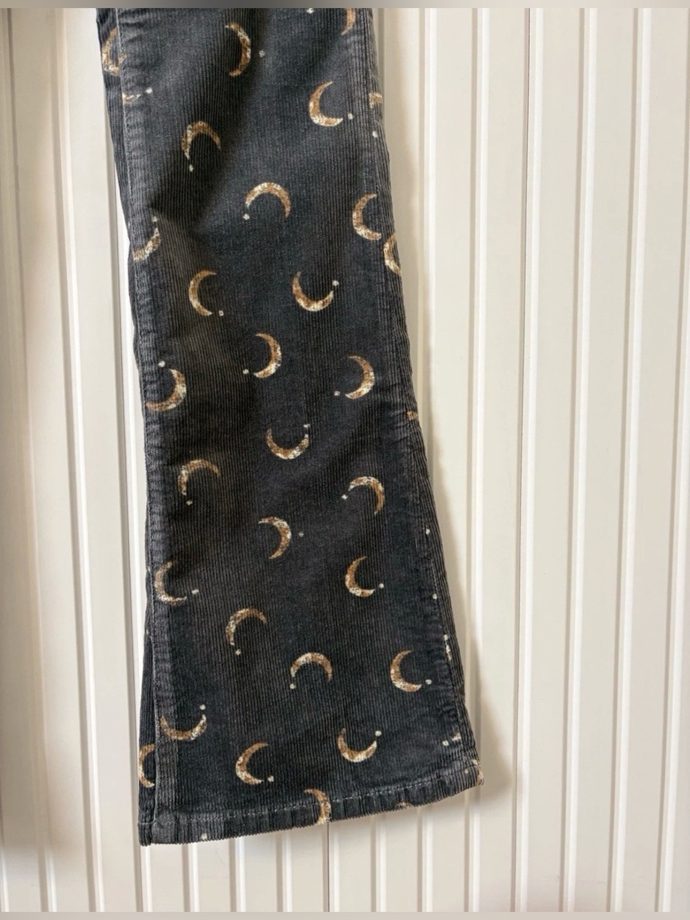 Pilcro Flare Gray Corduroy Bootcut Pants 25 Celestial Moon Whimsigoth Witchy - Picture 2 of 8